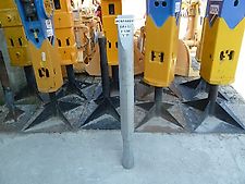 Montabert - Flach-Meißel BRV32 / V32 / V1200 - Länge ca. 1.300 mm - Durchmesser ca. 122 mm