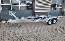 Vlemmix Bootsanhänger 6,3m 2700kg Trailer LED Winde Motorboot