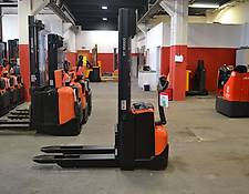 BT SWE 120 // 1.912 Std. / HH 3.300 mm / FH 1.750 mm / Duplex BT SWE 120 // 1.912 Std. / HH 3.300 mm / FH 1.750 mm / Duplex